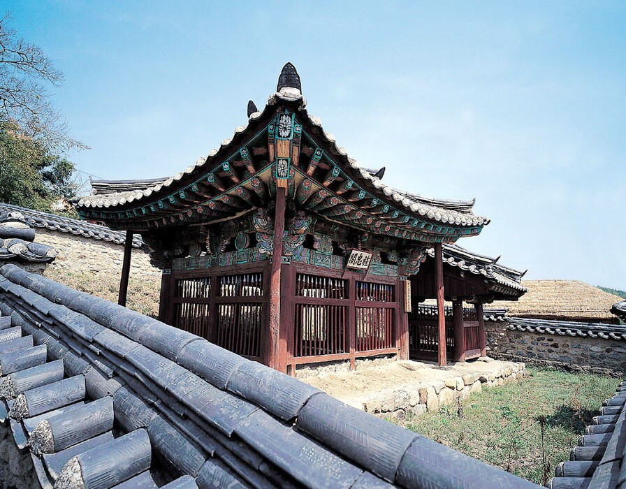 [문화유산자료  261호] 손종로 정충비각