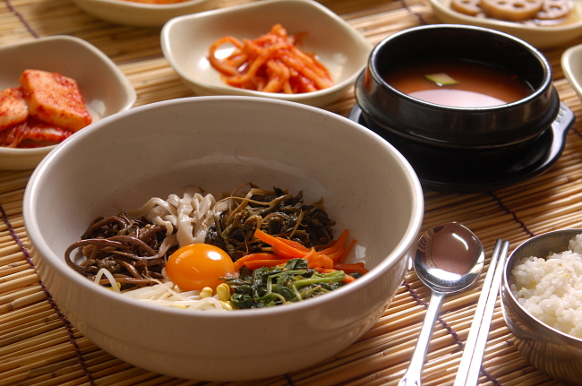산채비빕밥 한상차림
